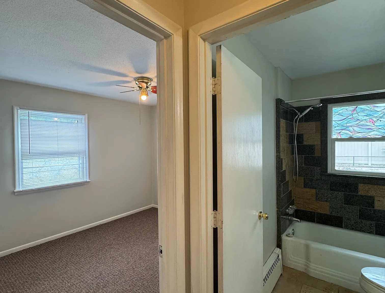 2 bed, 1100 sqft, $1,375 — Photo 4