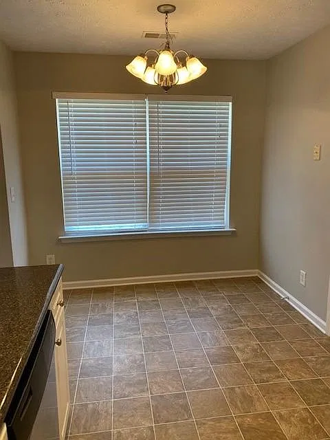 5401 Orleans Avenue — Photo 4