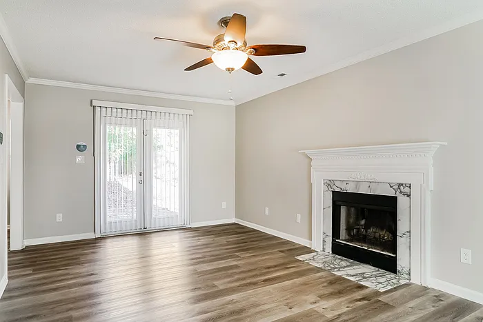 300 Beech Hill Ct — Photo 4