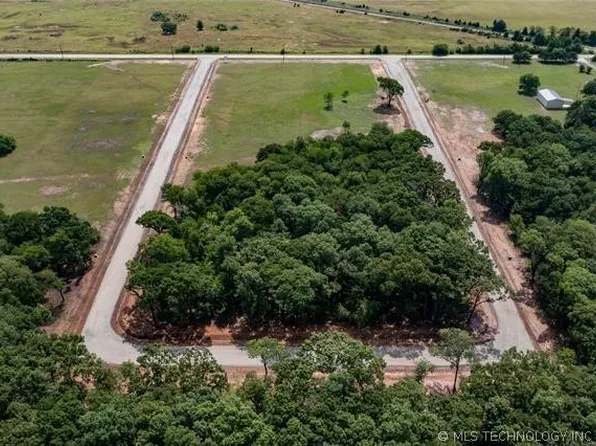 12 S Landing Loop, Mead, OK 73449