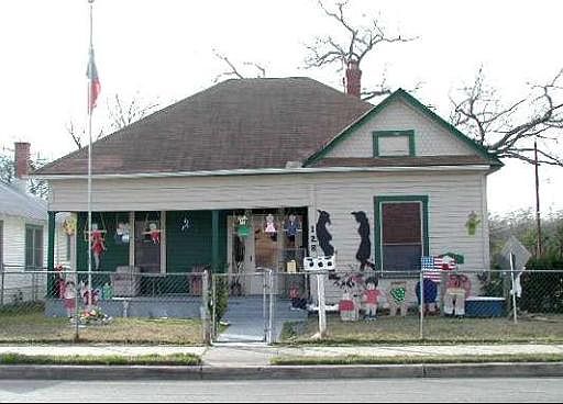 1st image of 128 E MALONE AVE