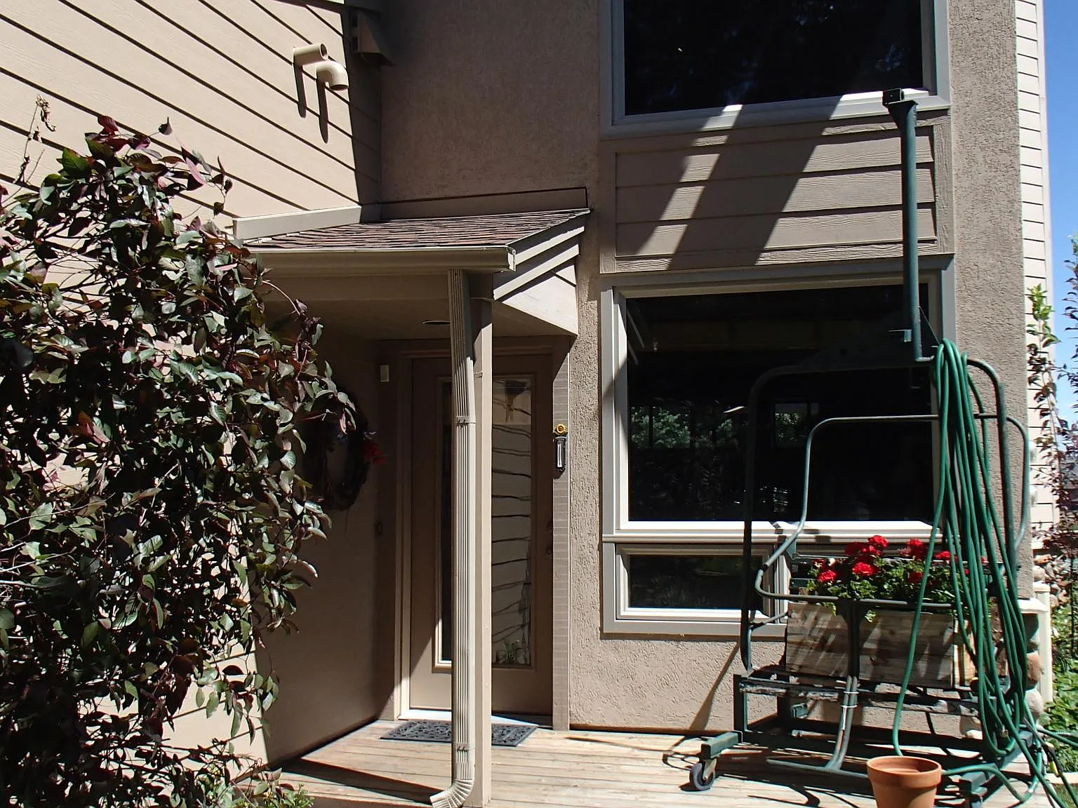 4850 Meadow Loop Rd — Photo 2