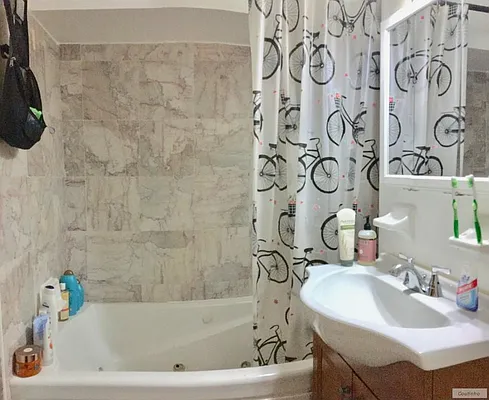 Rented by Charles Coutinho LLC | media 41