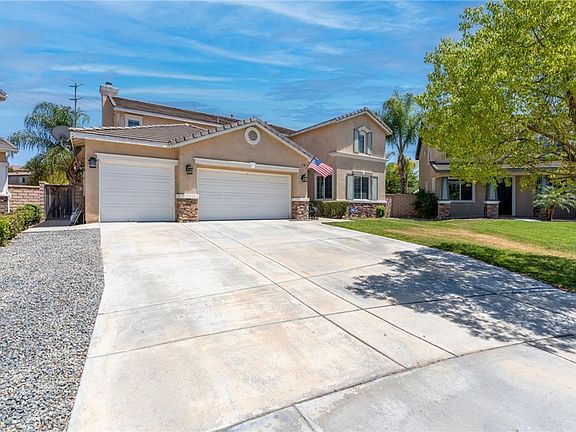 3rd image of 28997 Golden Dawn Dr