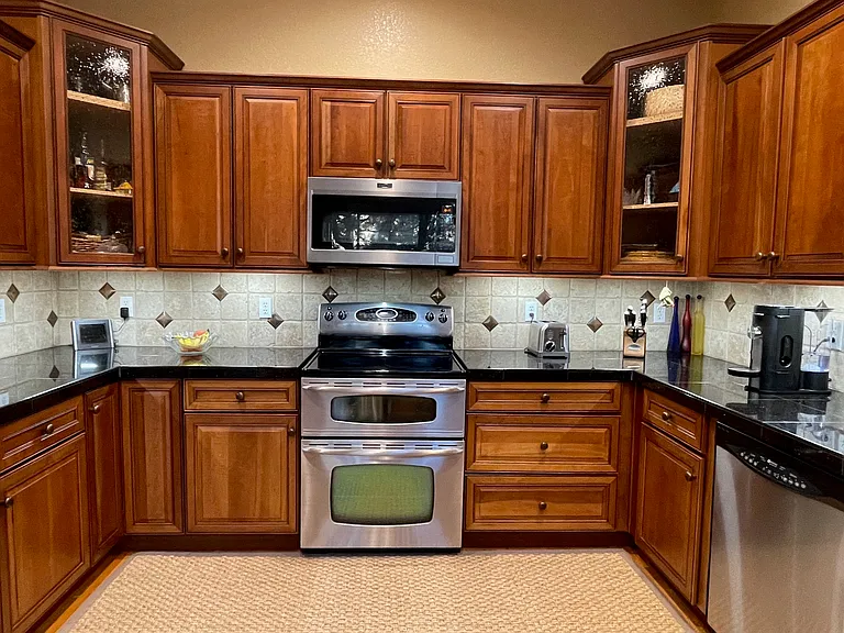 2201 Creekside Dr — Photo 11