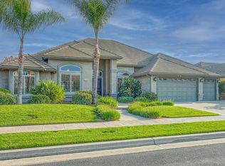 7730 N Gilroy Ave, Fresno, CA 93722