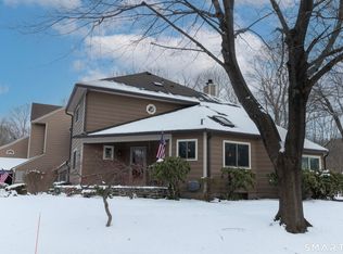 Country Club Village Of Huntington, Shelton, CT 06484