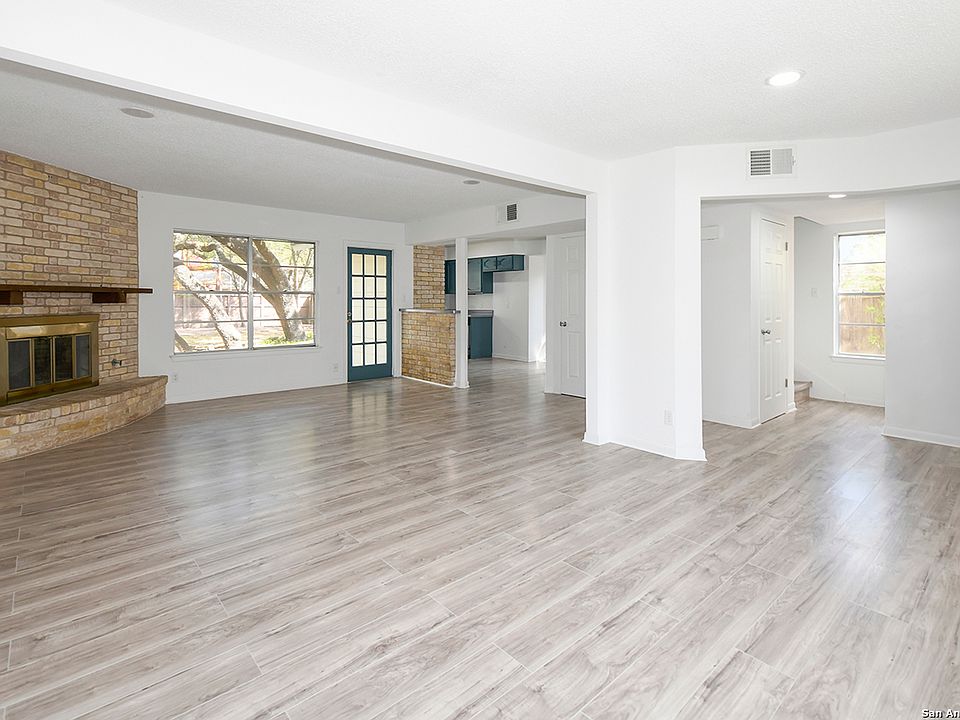 1st image of 8922 Pertshire St
