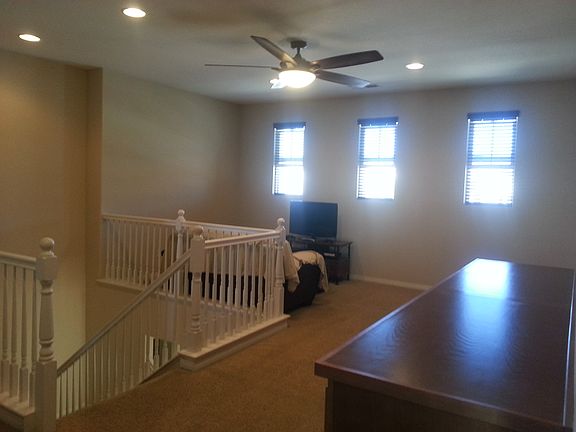 4th image of 31613 Brentworth St
