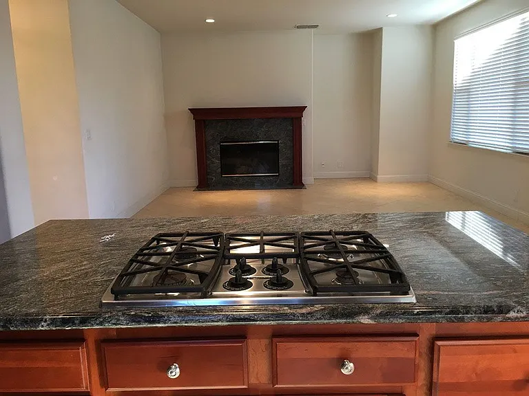 3916 Jefferson St — Photo 9