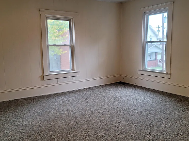 185 Williams Pl — Photo 6