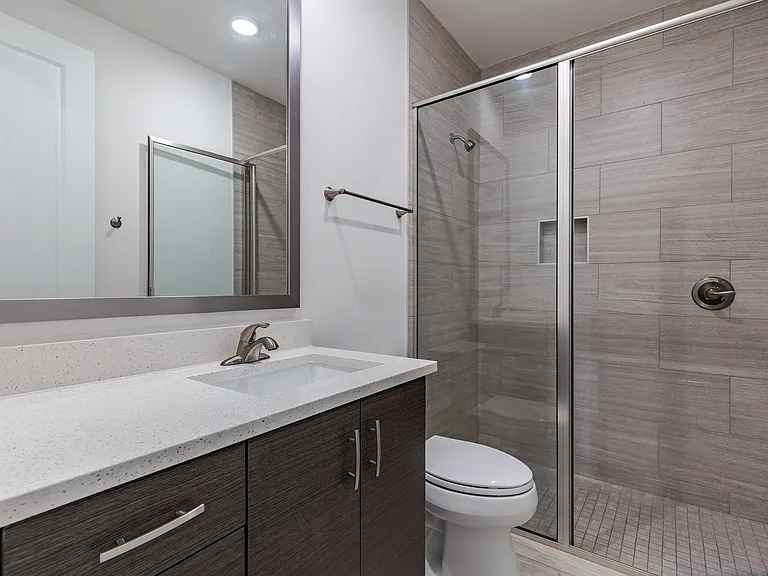 Residences at 393 North Apartments — Photo 7