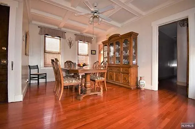20 Irving St #2 — Photo 4