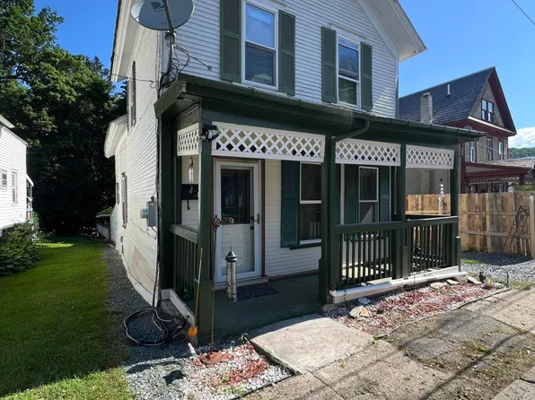 27 School Street, Whitehall, NY 12887