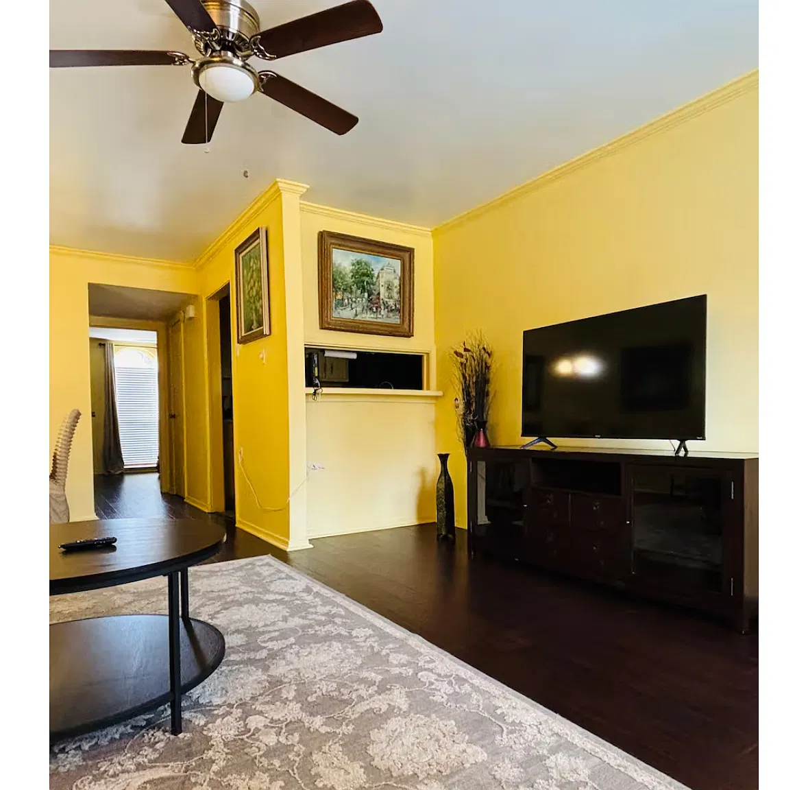 1601 N Bryant St — Photo 3