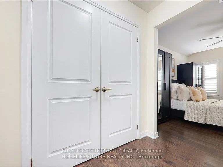 2412 Fall Harvest Cres — Photo 27