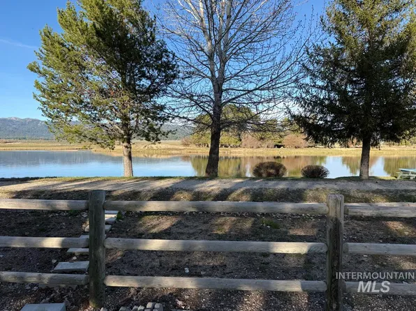 P 15th St, Cascade, ID 83611