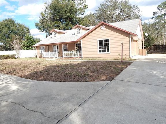 3rd image of 221 Alta Vista St