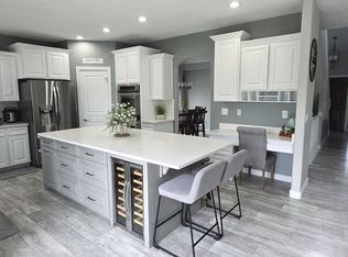 401 E Midlake Dr, Draper, UT 84020