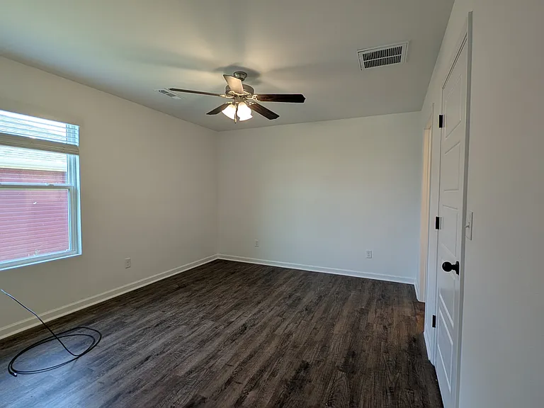 720 Short Leaf Ln — Photo 16