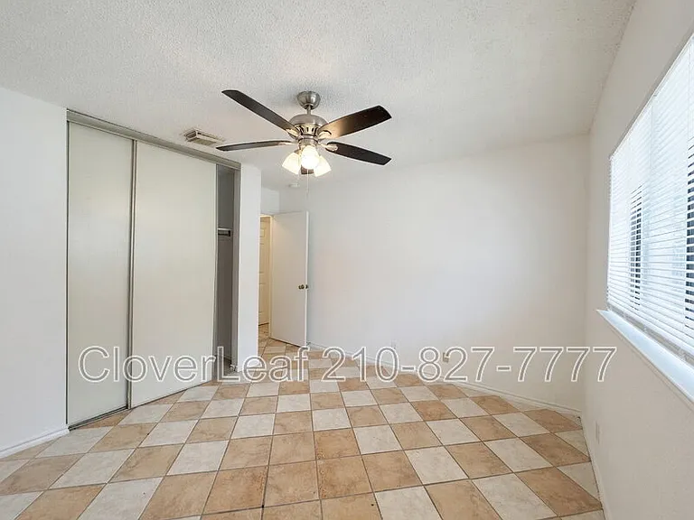 9714 Frost Plain Dr — Photo 20