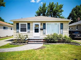 2710 Center Dr, Parma, OH