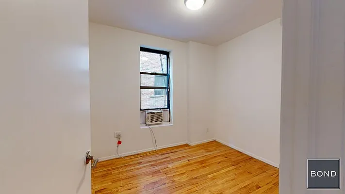 Rented by Bond New York | media 21