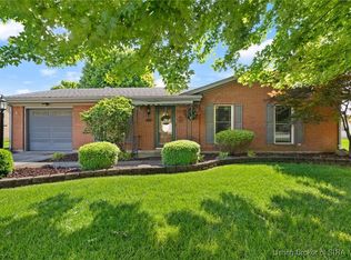 1190 Wildwood Loop NW, Corydon, IN 47112