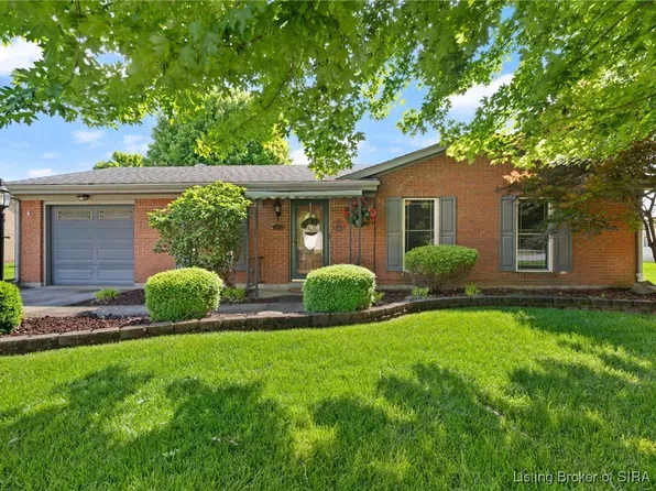 1190 Wildwood Loop NW, Corydon, IN 47112