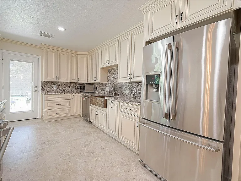 3019 Stoney Brook Dr — Photo 16