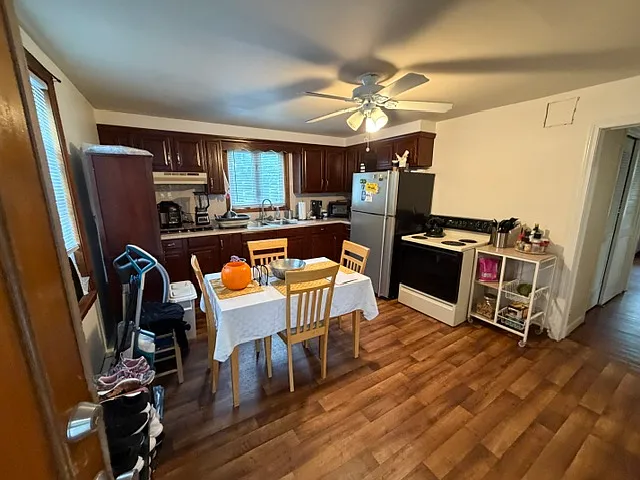 2 Trenton St #1 — Photo 2