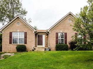 1919 Prestwick Dr, La Grange, KY 40031