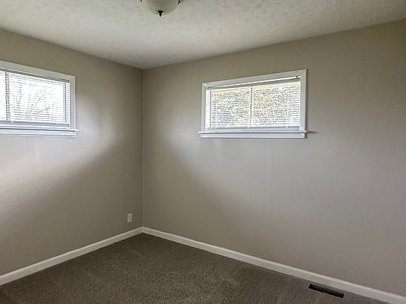 2nd image of 2490 Wilson Ave
