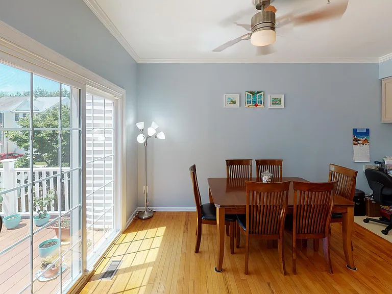 719 Summertime Dr — Photo 17