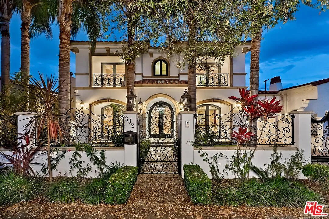 6 bed, 6.5 bath, 6040 sqft, $18,000 — Photo 1