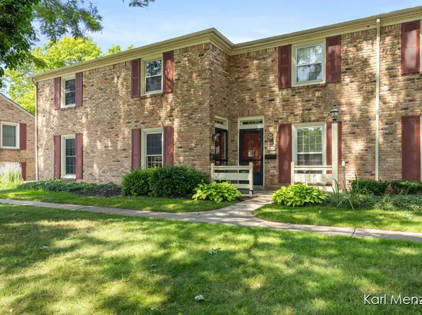 1845 Georgetown Dr SE, Grand Rapids, MI 49506