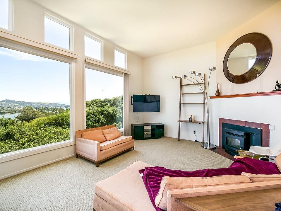 1st image of 212 Bay Vista Cir