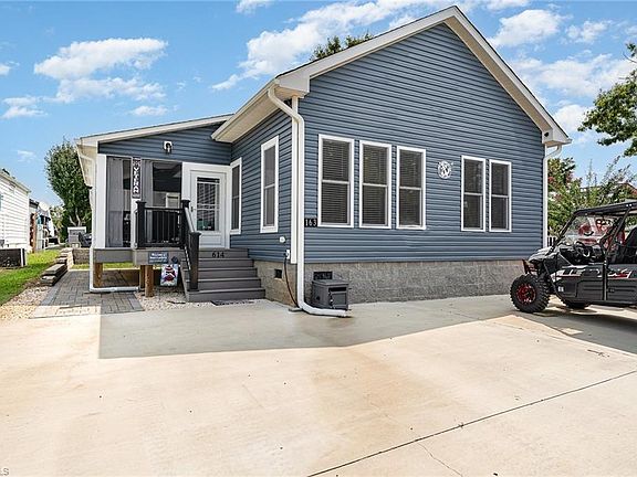 3rd image of 163 Cardinal Dr