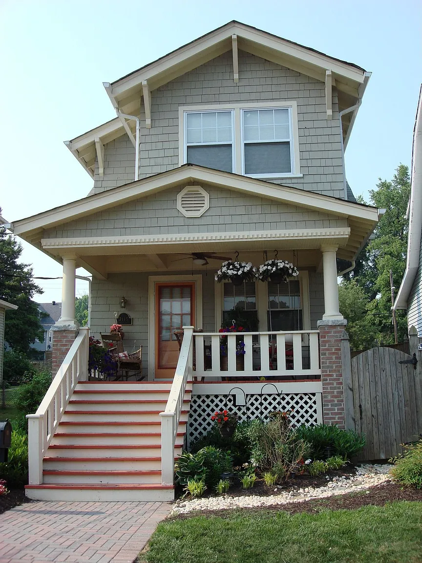 2415 Newton St NE photo 1