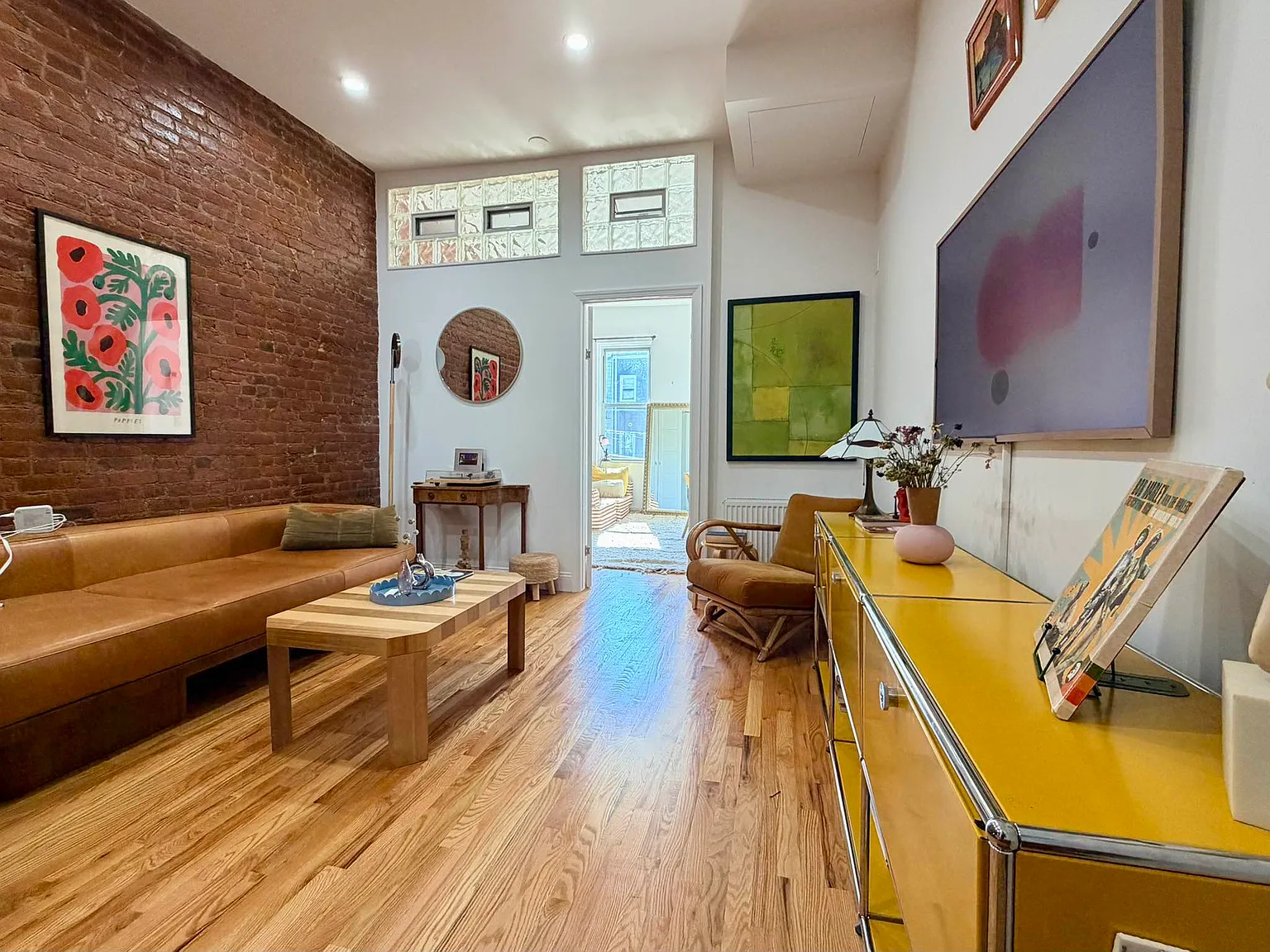 245 Kingsland Avenue — Photo 2
