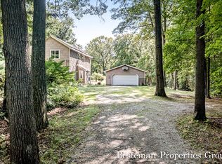 3347 W River Rd, Muskegon, MI 49445