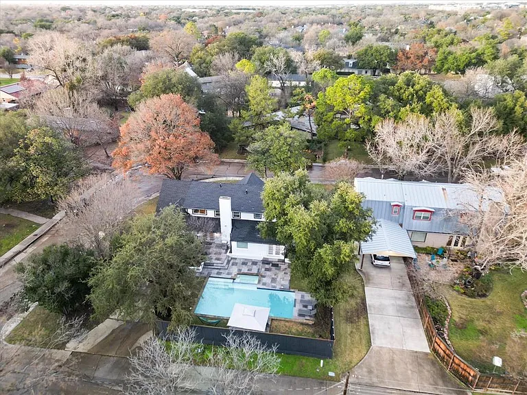 3608 Courtdale Dr — Photo 37