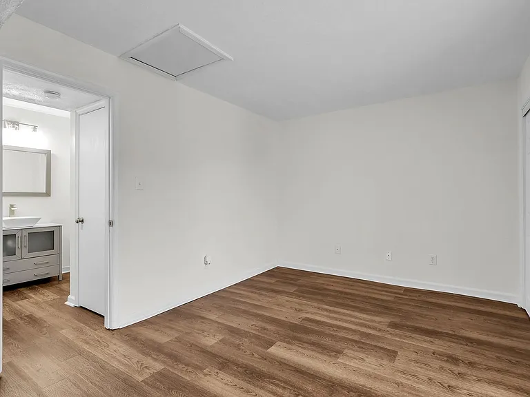 133 Hampton Club Dr #3 — Photo 13