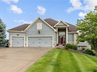 21701 W 82nd Ter, Lenexa, KS 66220