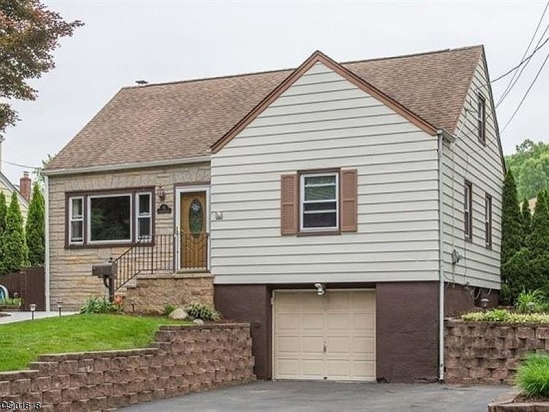 1st image of 78 Garden Ave #82