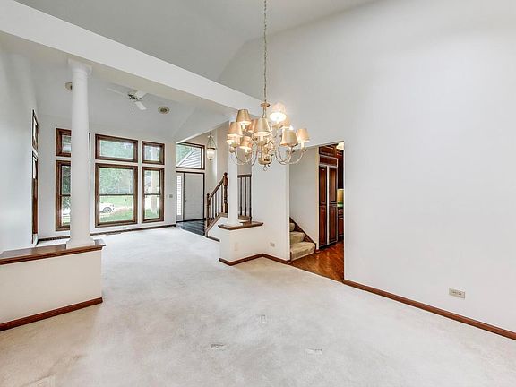 5th image of 705 Wood Creek Dr