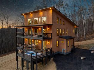 2221 Legend Dr, Sevierville, TN 37876