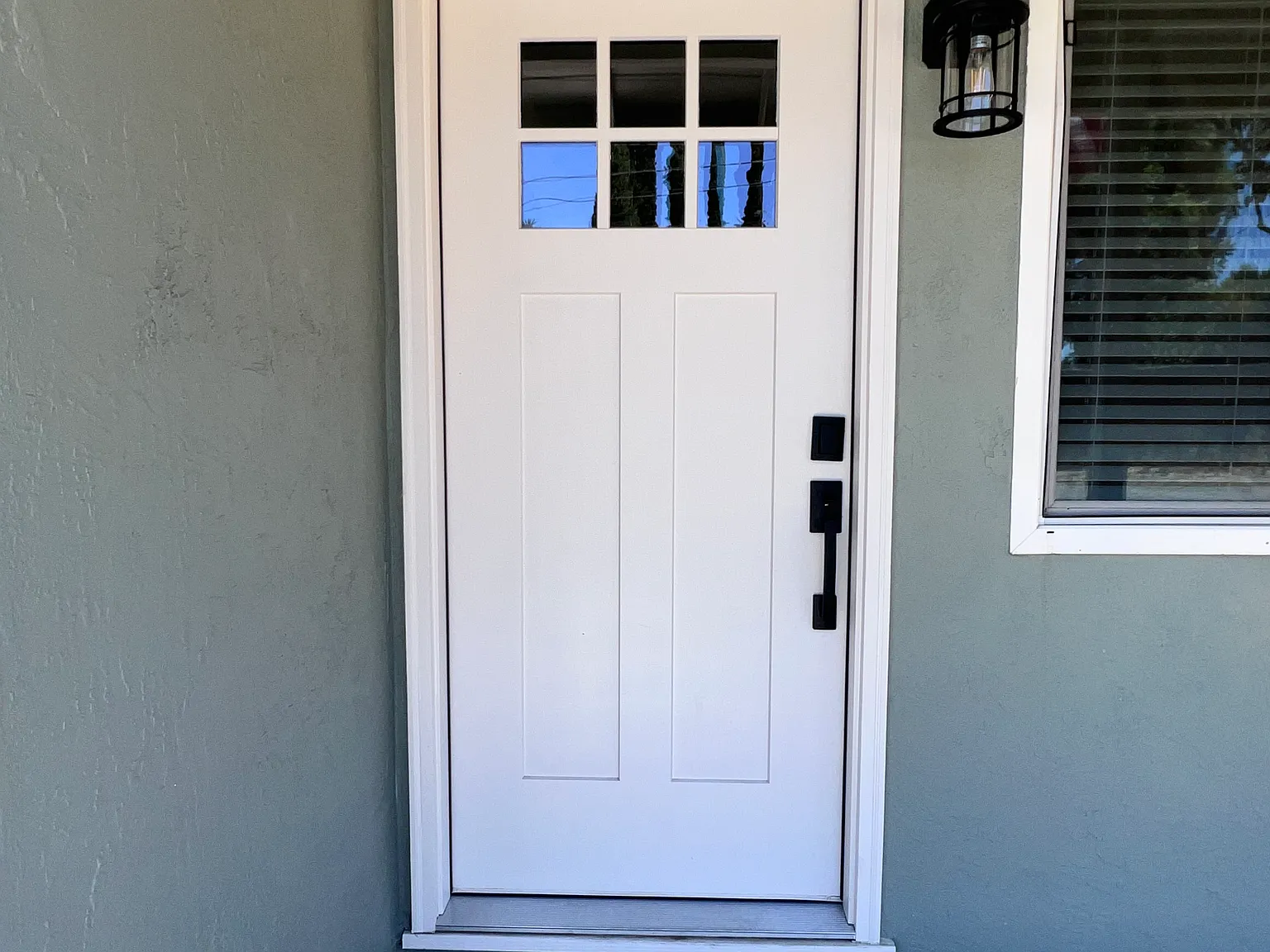 2 bed, 819 sqft, $3,400 — Photo 3