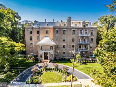 414 Old Lancaster Rd APT 103, Haverford, PA, 19041