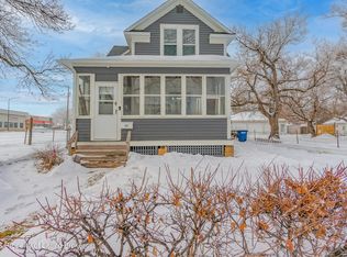 11 7th Ave W, Dickinson, ND 58601